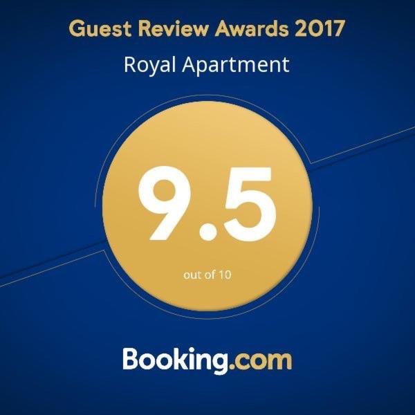 Royal Beach Front Apartments Нетанья Екстер'єр фото